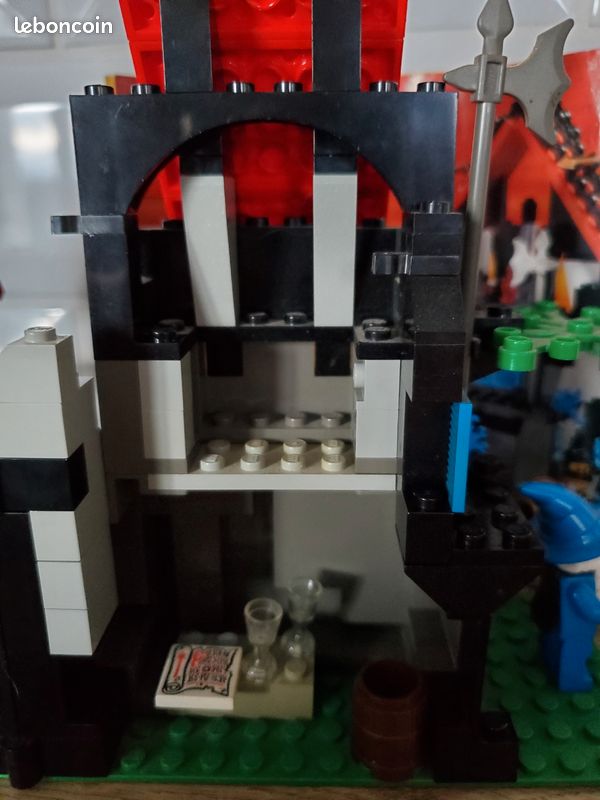Vintage Lego 1993 - Majisto's Magical Workshop (image 5)