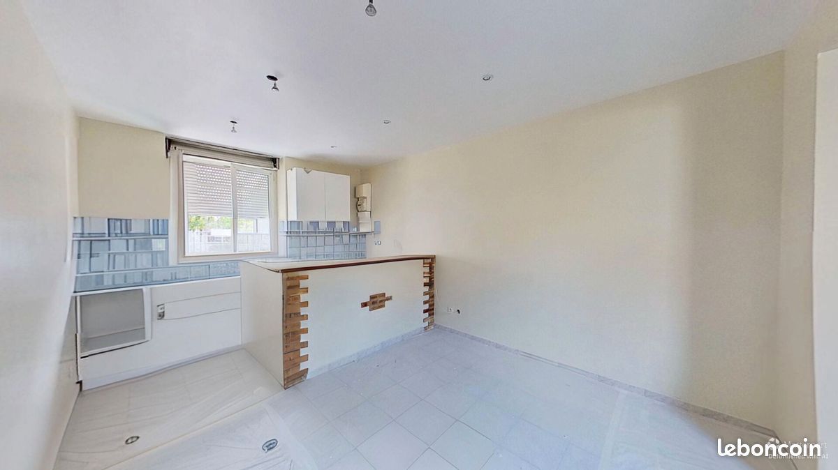 Appartement 2 pièces 33 m² · à Corbeil-Essonnes · 33 m² · 750 €/mois