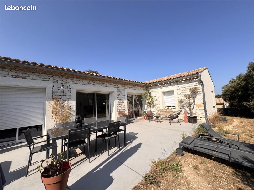 Maison 5 pièces 134 m² · à Saint-Restitut · 134 m² · 1 500 €/mois