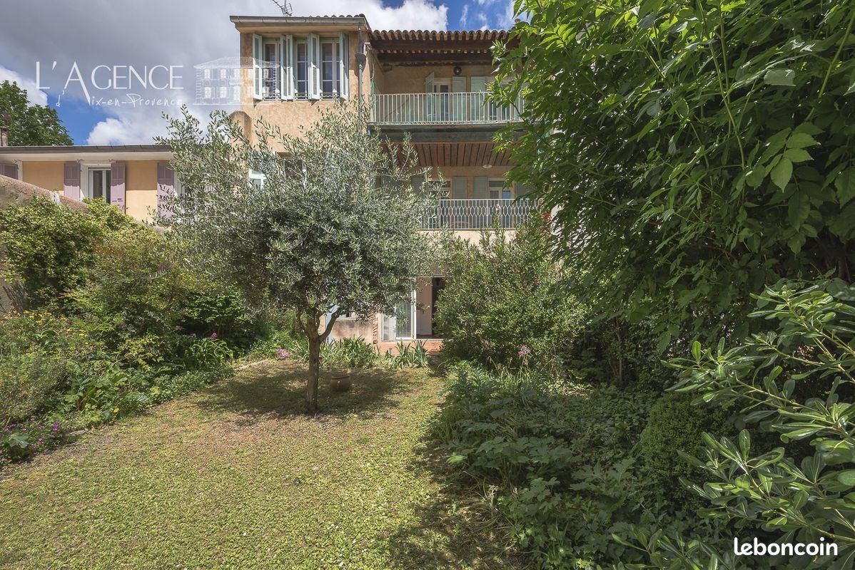 Maison 9 pièces 245 m² · à Aix-en-Provence · 245 m² · 1 290 000 €