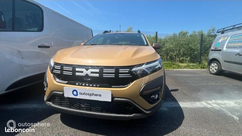 Dacia Sandero 1.0 ECO-G 100ch Stepway Extreme + -24 (image 2)