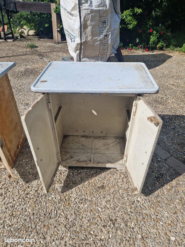 Meuble ancien bouteille de gaz en fer (image 6)