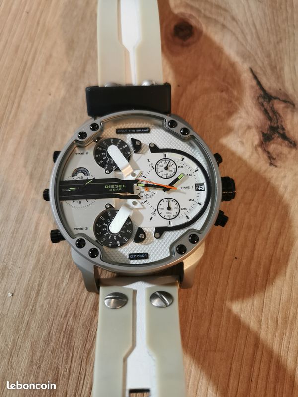 Montre Diesel DZ7401 Mr. Daddy 2.0 Homme - Chronographe étanche Avec Aiguilles Lumineuses