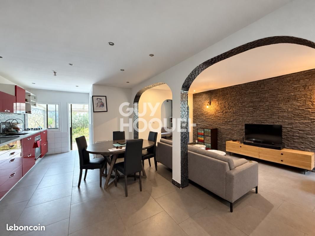 Maison 5 pièces 107 m² · à Aubervilliers · 107 m² · 292 000 €