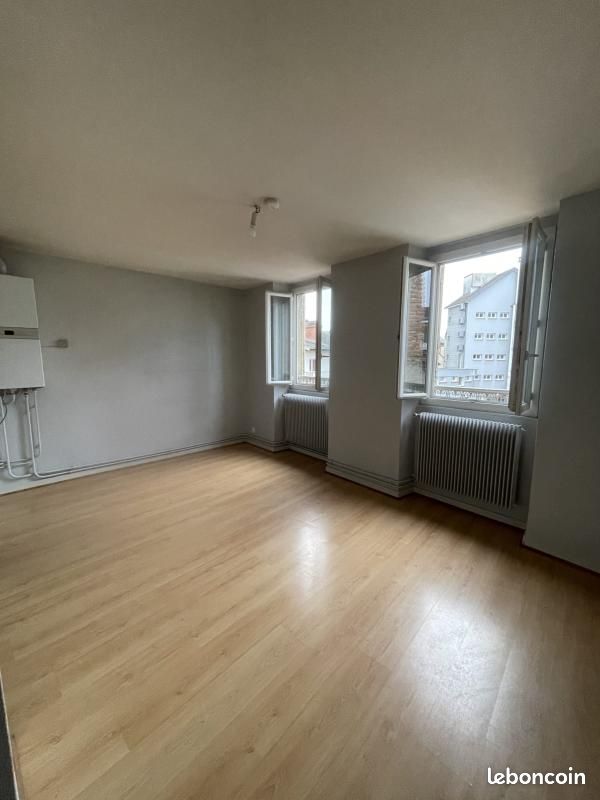 Appartement 1 pièce 25 m² · à Lons-le-Saunier · 25 m² · 277 €
