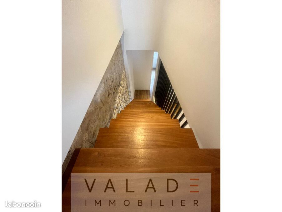 Maison 5 pièces 109 m² - Rochefort 17300 (image principale 10)