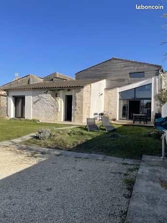 Très Belle Maison Familiale de caractère de 150 m² avec jardin à Andilly (15 minutes de La Rochelle)