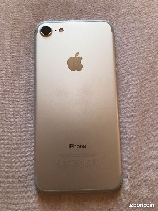 IPhone 7 pour pièces (image 2)
