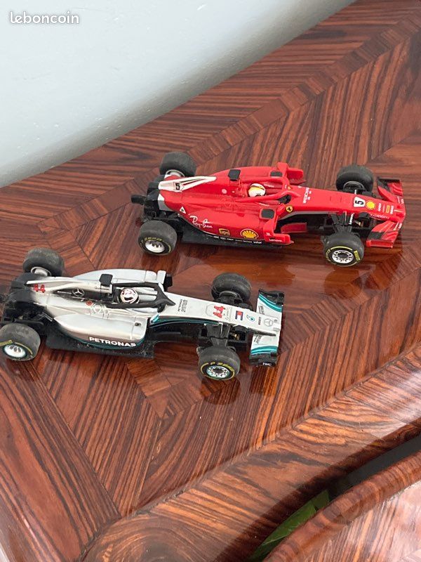 2 voitures F1 Carrera GO circuit (image 11)