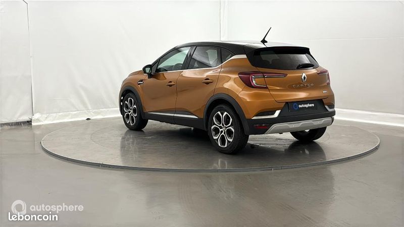 Renault Captur 1.6 E-Tech hybride 145ch Intens -21 (image 8)