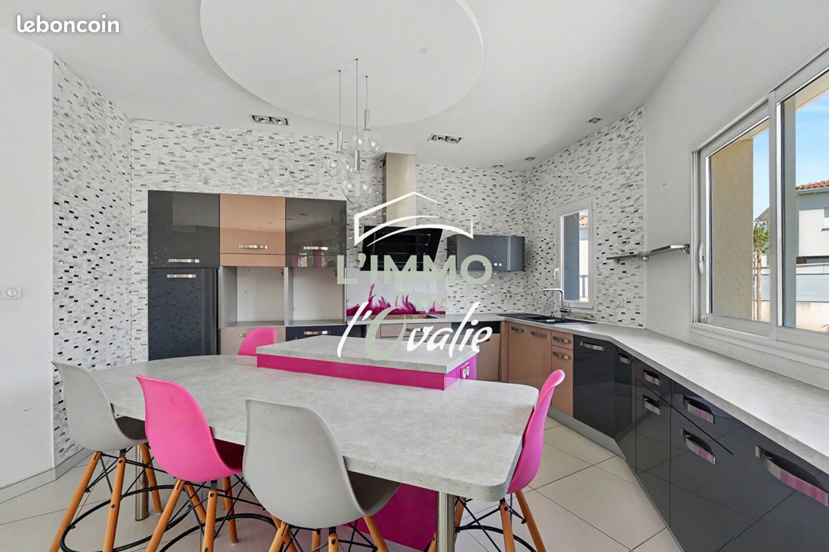 Maison 4 pièces 141 m² · à Saint-Jory · 141 m² · 389 500 €