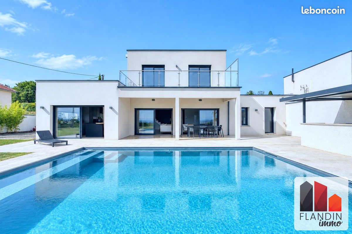 Maison 5 pièces 160 m² · à Taluyers · 160 m² · 845 000 €