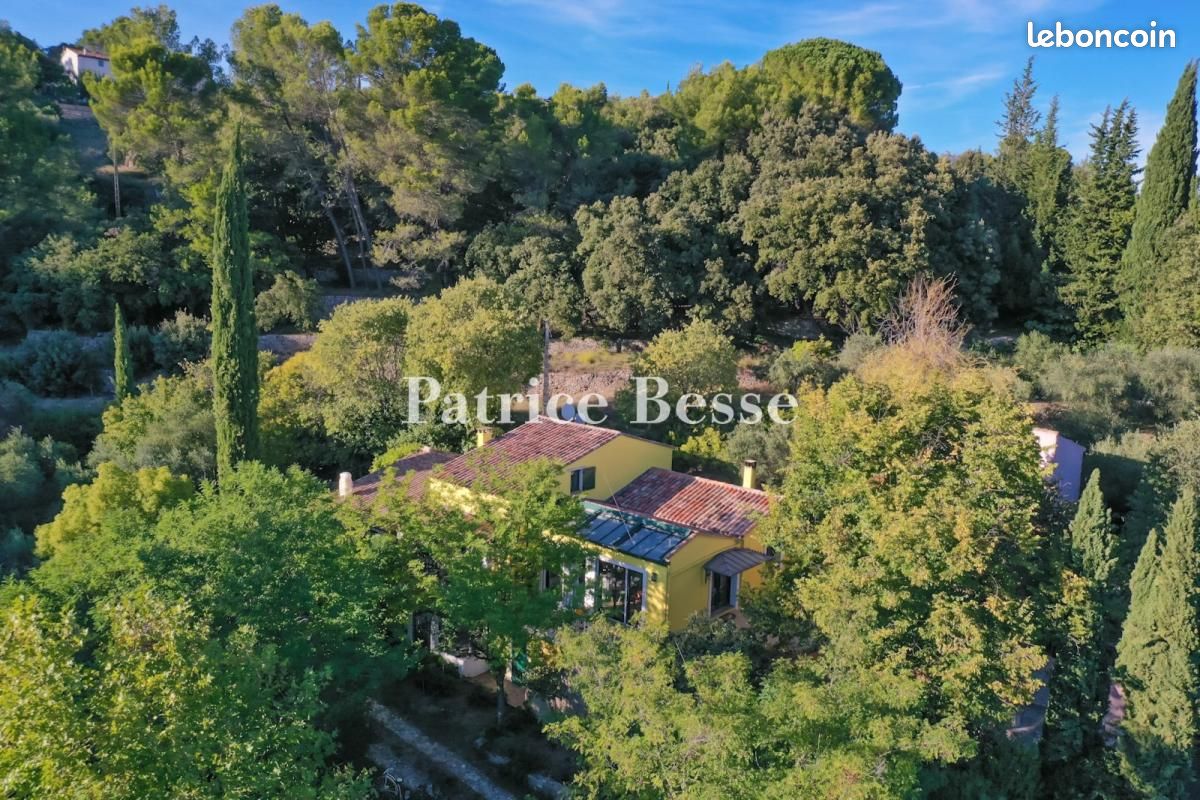 Maison 9 pièces 242 m² · à Cotignac · 242 m² · 1 150 000 €