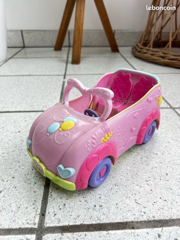 Voiture hello kitty poupées (image 1)