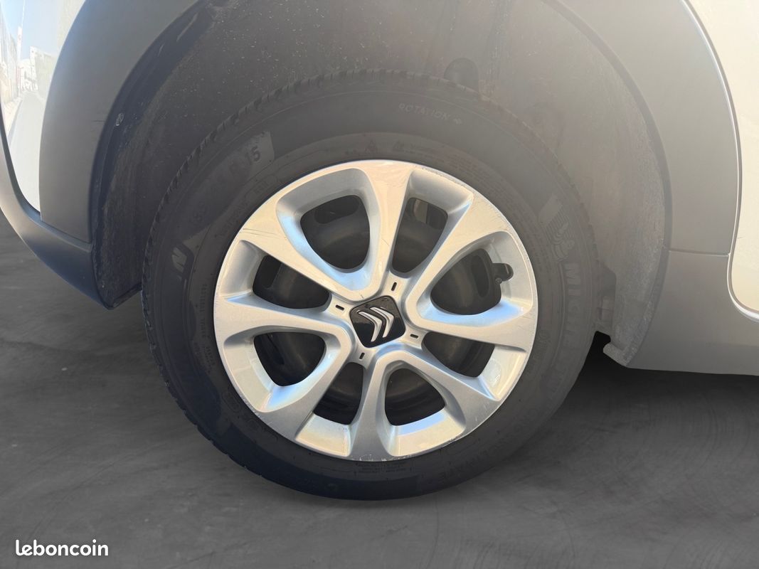 CITROEN C3 III 1.2 PURE TECH 83 MAX 83Ch Garantie 12 mois (image 16)
