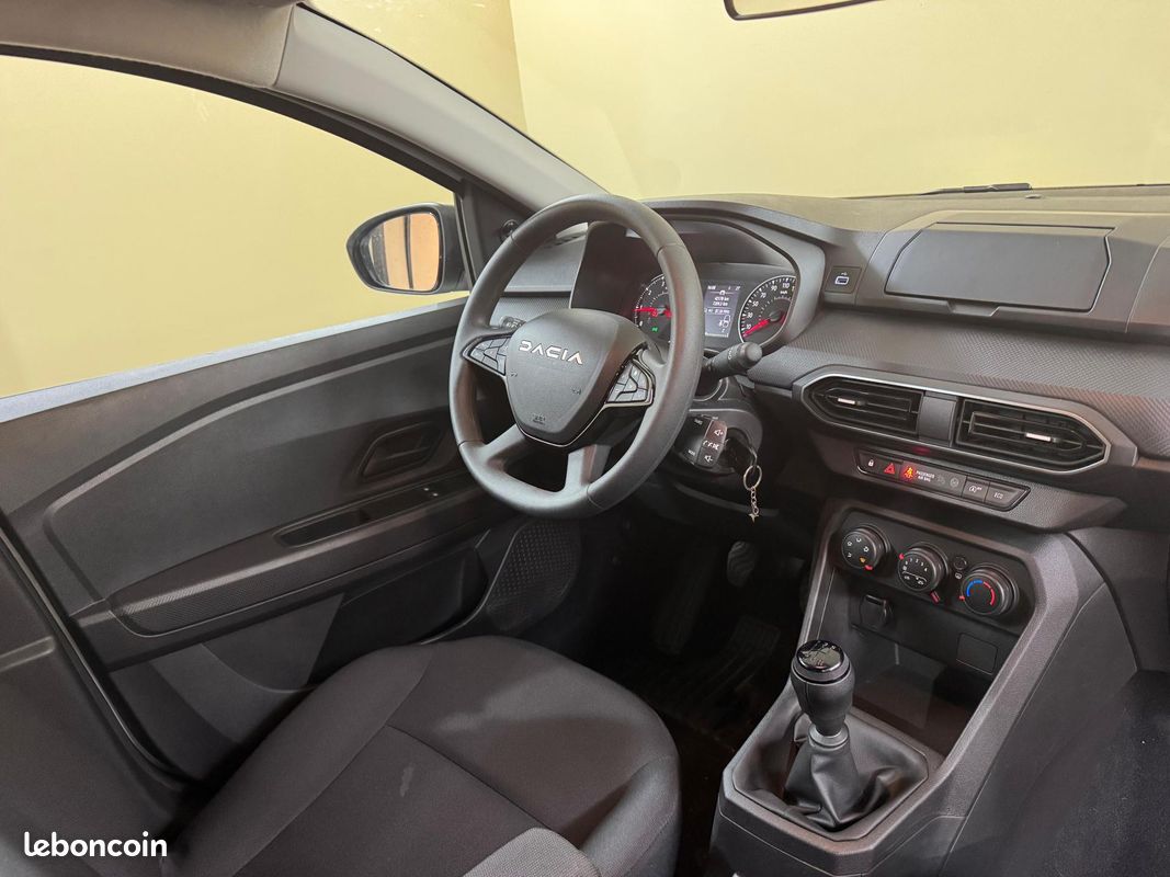 DACIA SANDERO 1.0 ECO-G 100 Essential (image 15)