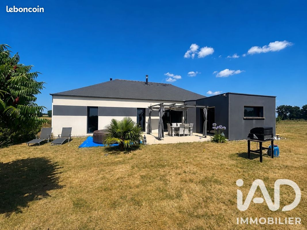 Maison 6 pièces 138 m² · à Calorguen · 138 m² · 444 900 €