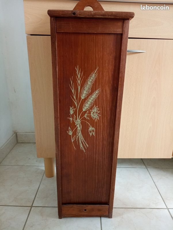 Huche à pain en bois (image 1)