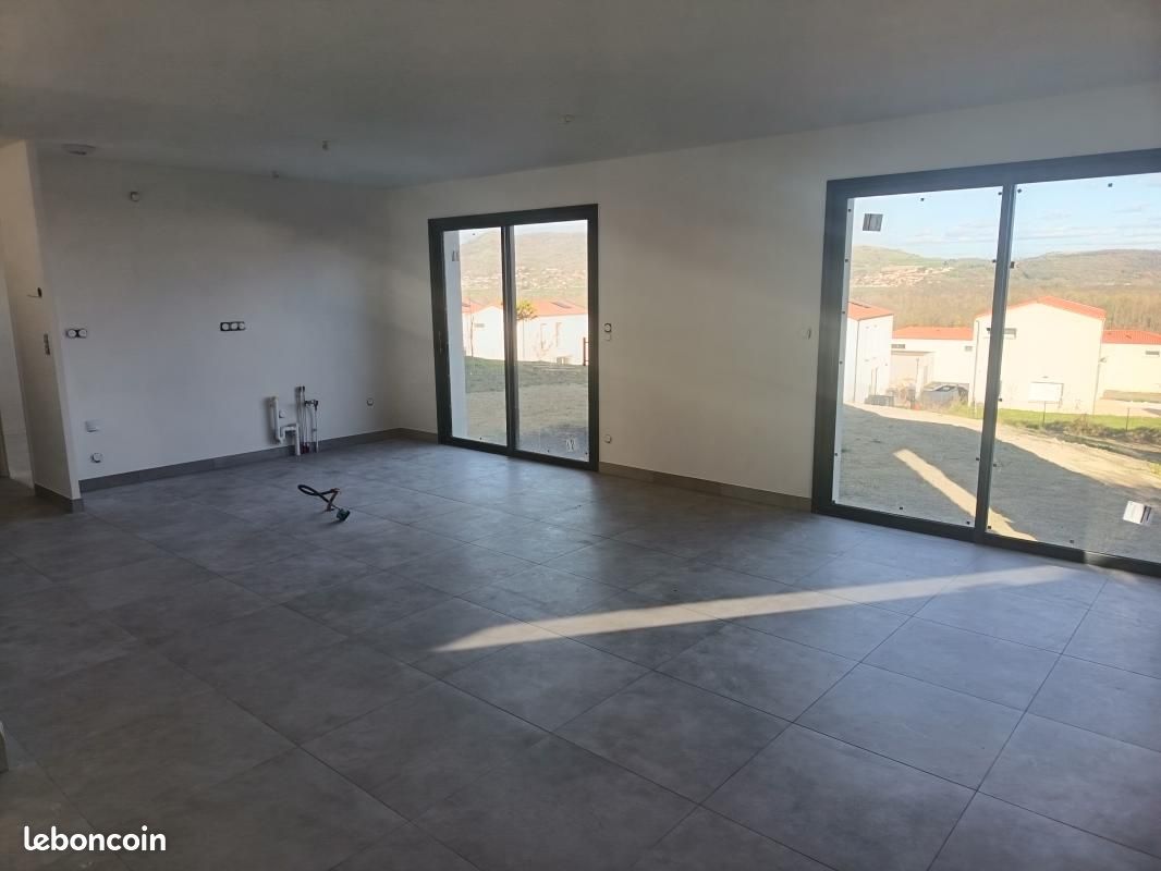 Maison 5 pièces 113 m² · à Cournon-d'Auvergne · 113 m² · 365 000 €