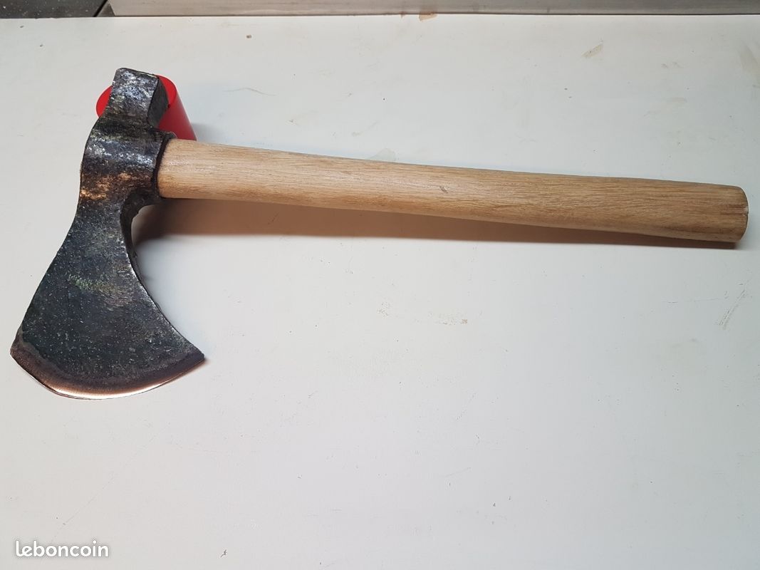 Hache pour bois (image 2)