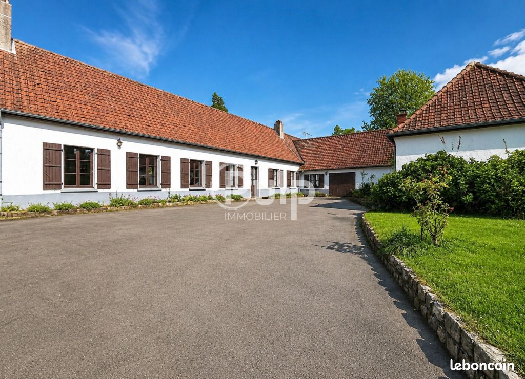 Maison 9 pièces 180 m² · à Hesdin-la-Forêt · 180 m² · 250 000 €