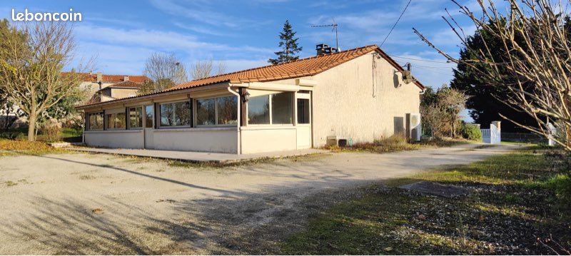 Maison 6 pièces 170 m² · à Montmoreau · 170 m² · 150 000 €