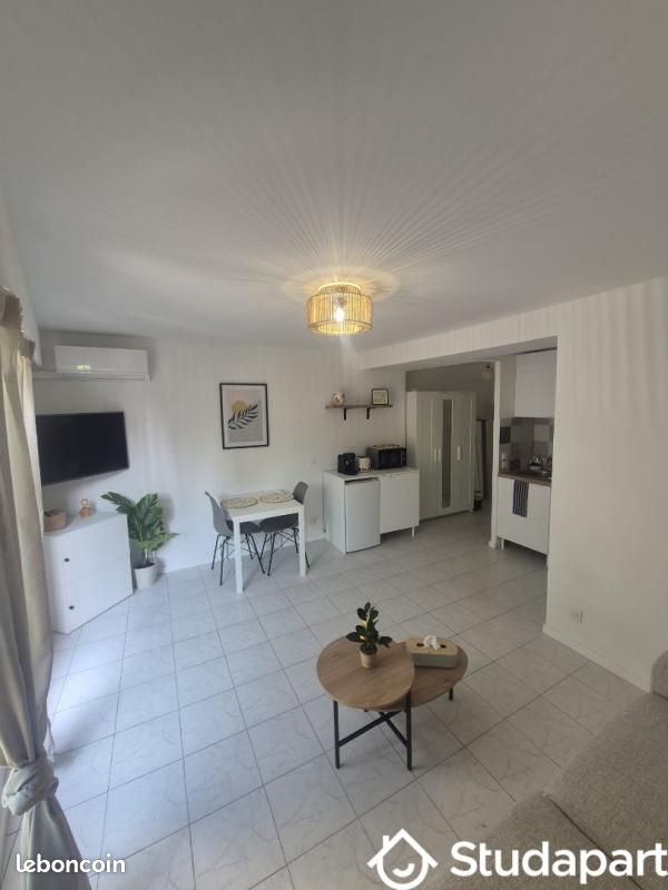 Appartement 1 pièce 23 m² · à Antibes · 23 m² · 800 €