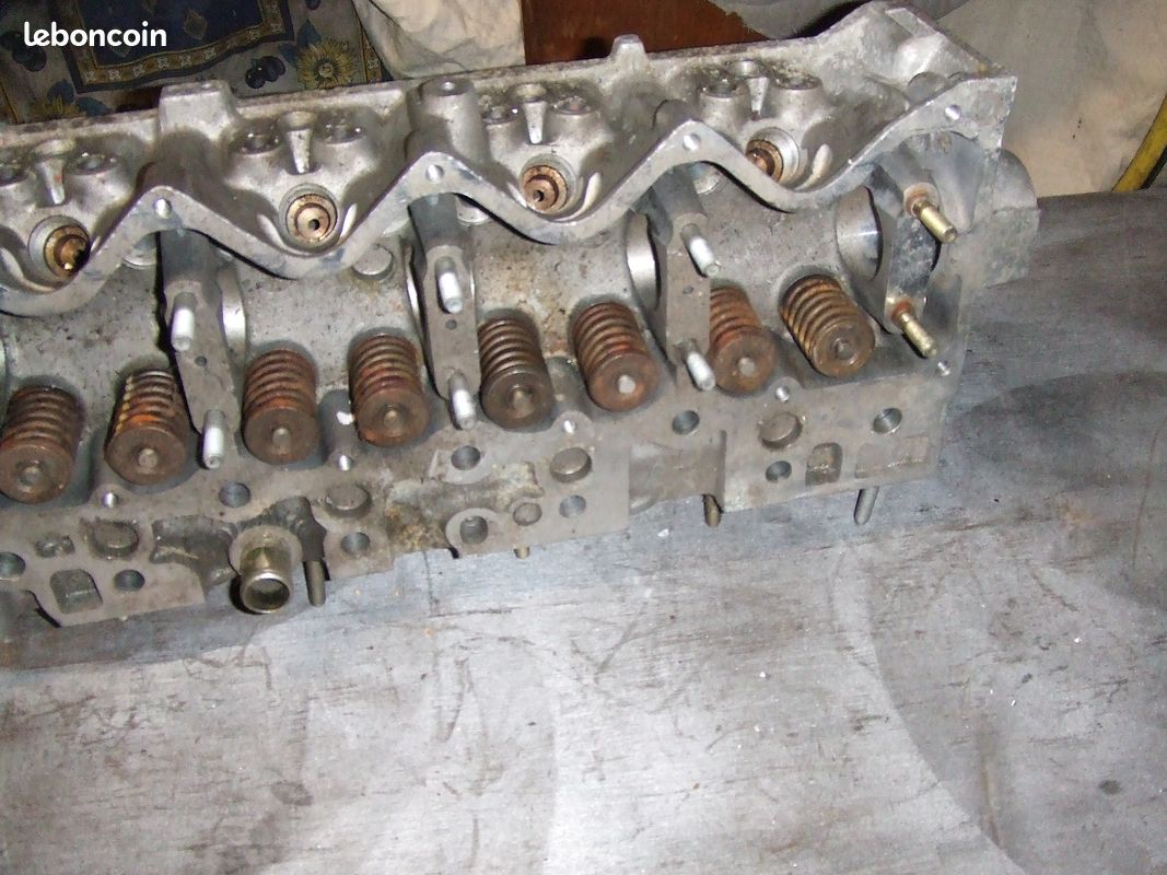 Culasse renault espace r21 2.1 td ... (image 1)