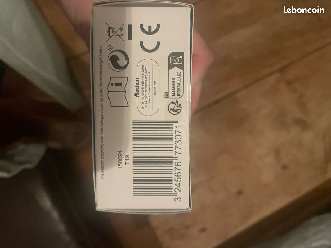 Écouteurs Buds Bluetooth neuf (image 3)