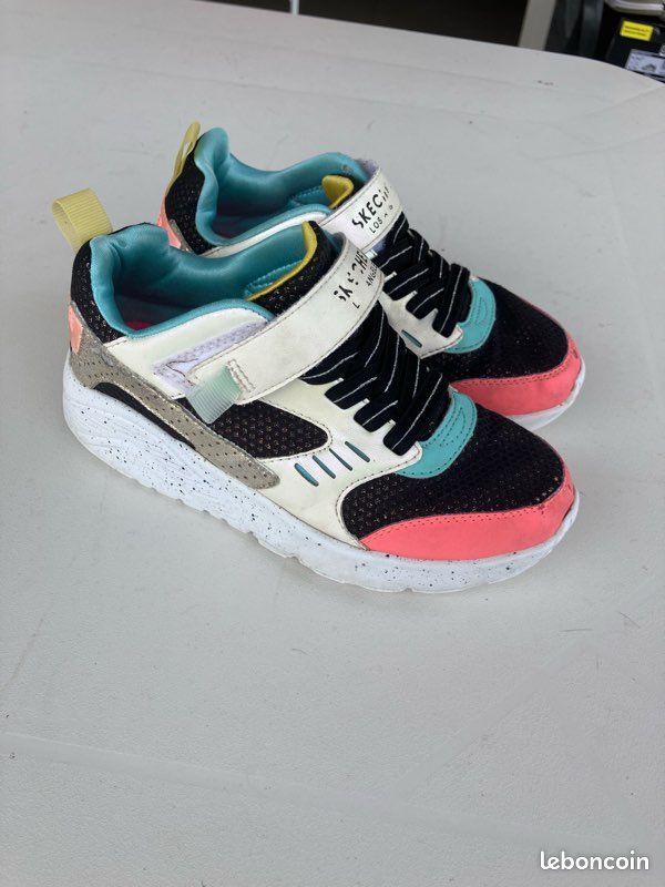 Basket skechers taille 31 fille (image 1)