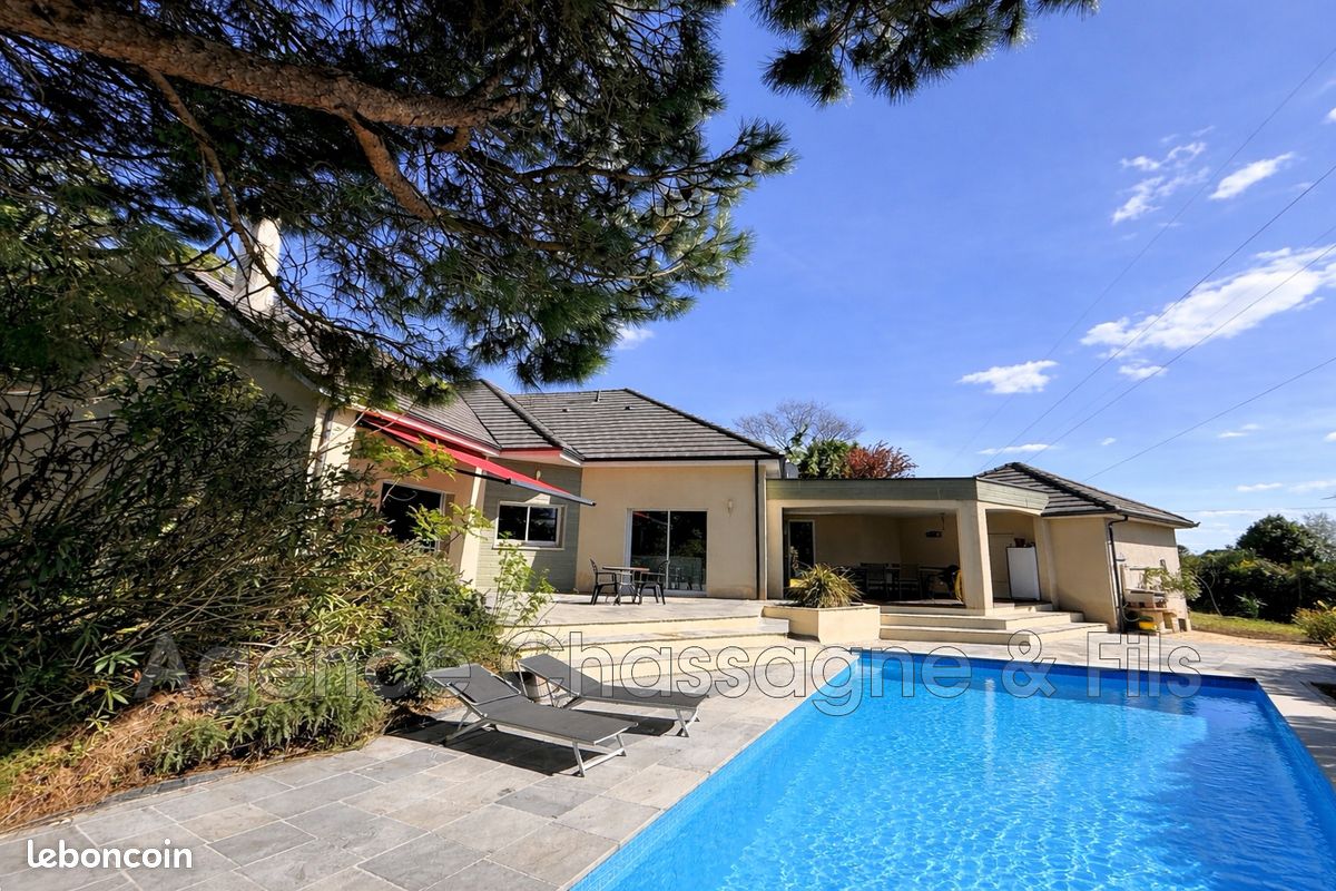 Maison 7 pièces 200 m² · à Malemort · 200 m² · 490 000 €