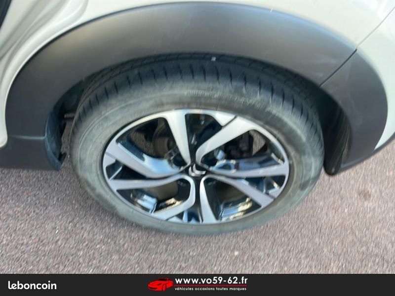 Citroen C3 1.2 PureTech 110ch S&S ELLE EAT6 (image 11)