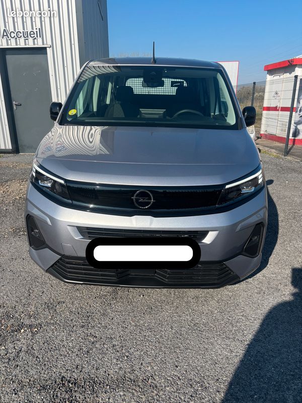 Opel Combo Cargo Véhicule utilitaire ou Société BlueHDi 100ch S&S Cabine Approfondie taille M (image 1)