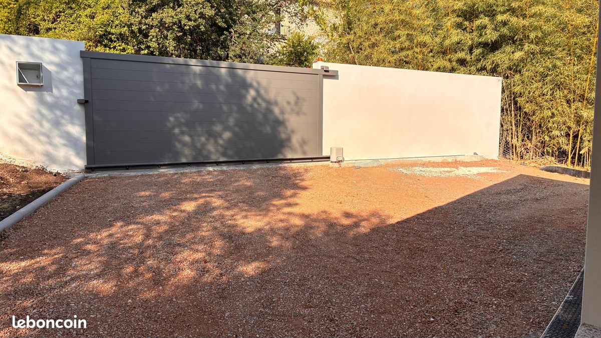 Maison 4 pièces 115 m² · à Saint-Clément-de-Rivière · 115 m² · 2 100 €