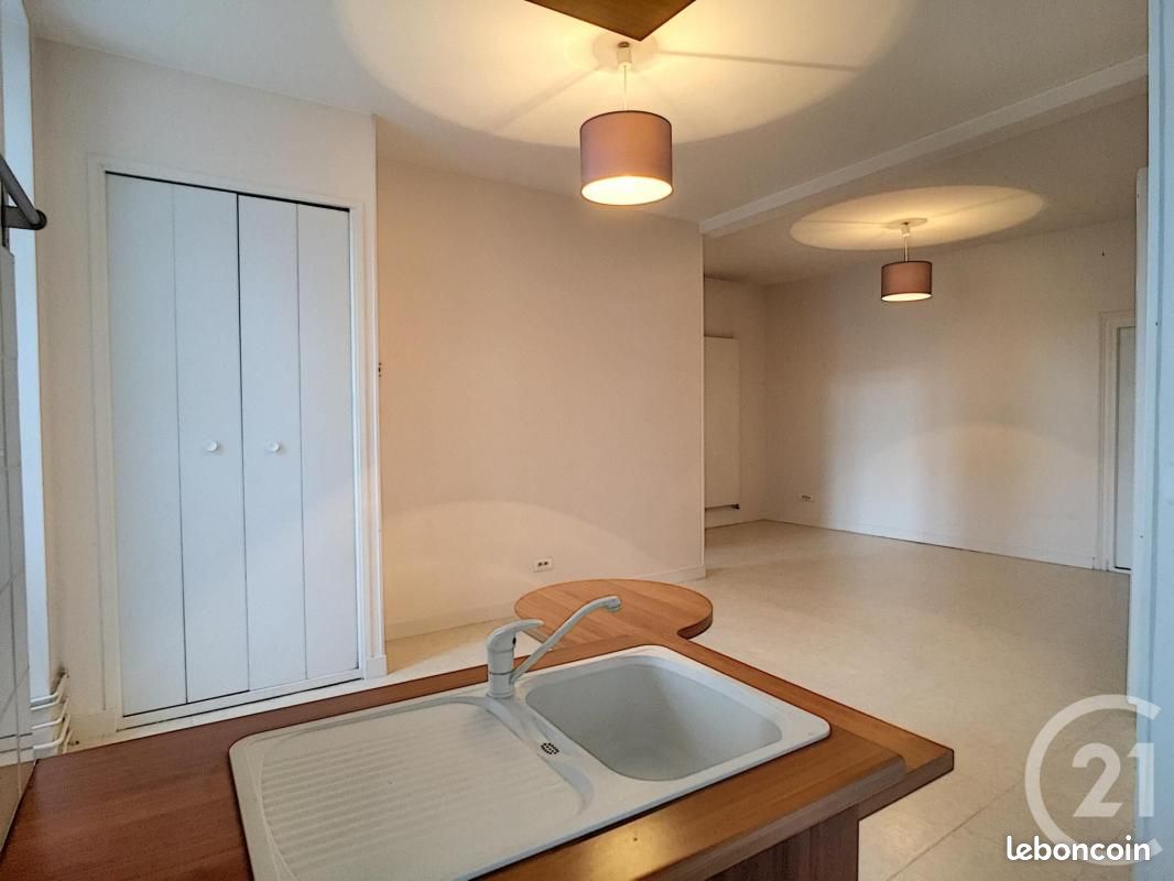 Appartement 2 pièces 54 m² · à Clermont-Ferrand · 54 m² · 589 €