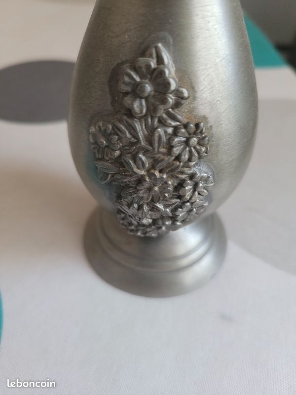 Vase etain (image 2)