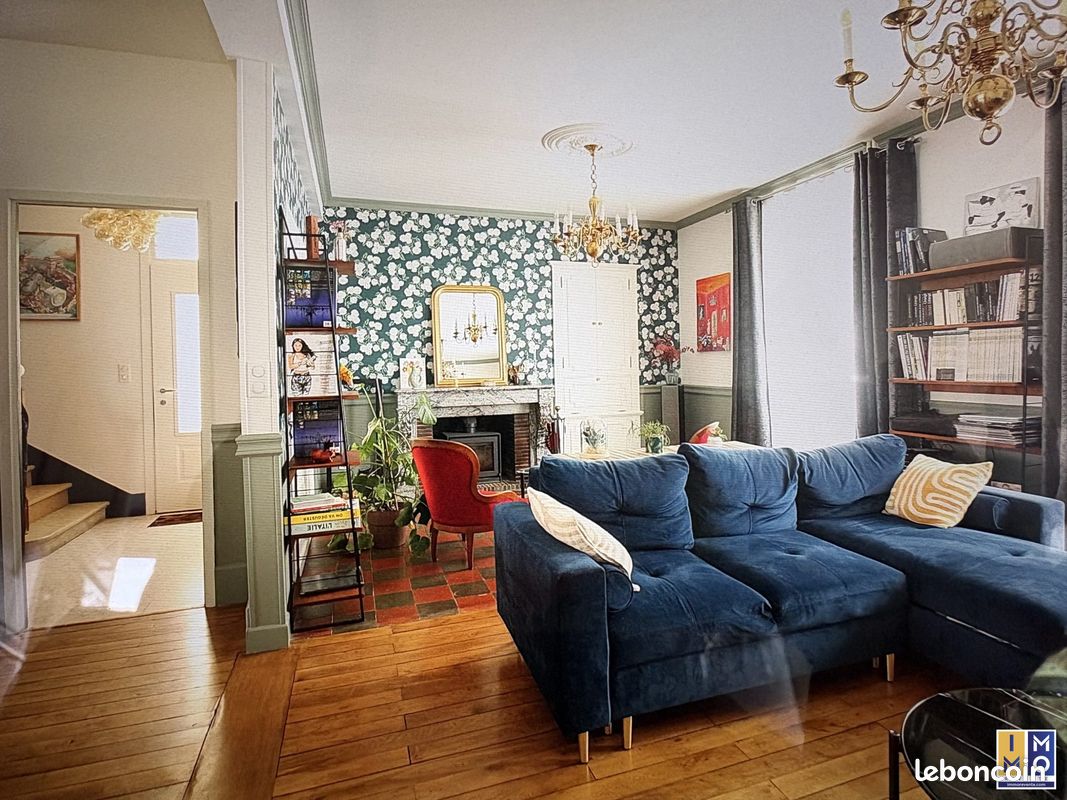 Maison 7 pièces 168 m² · à Bourges · 168 m² · 2 000 €/mois