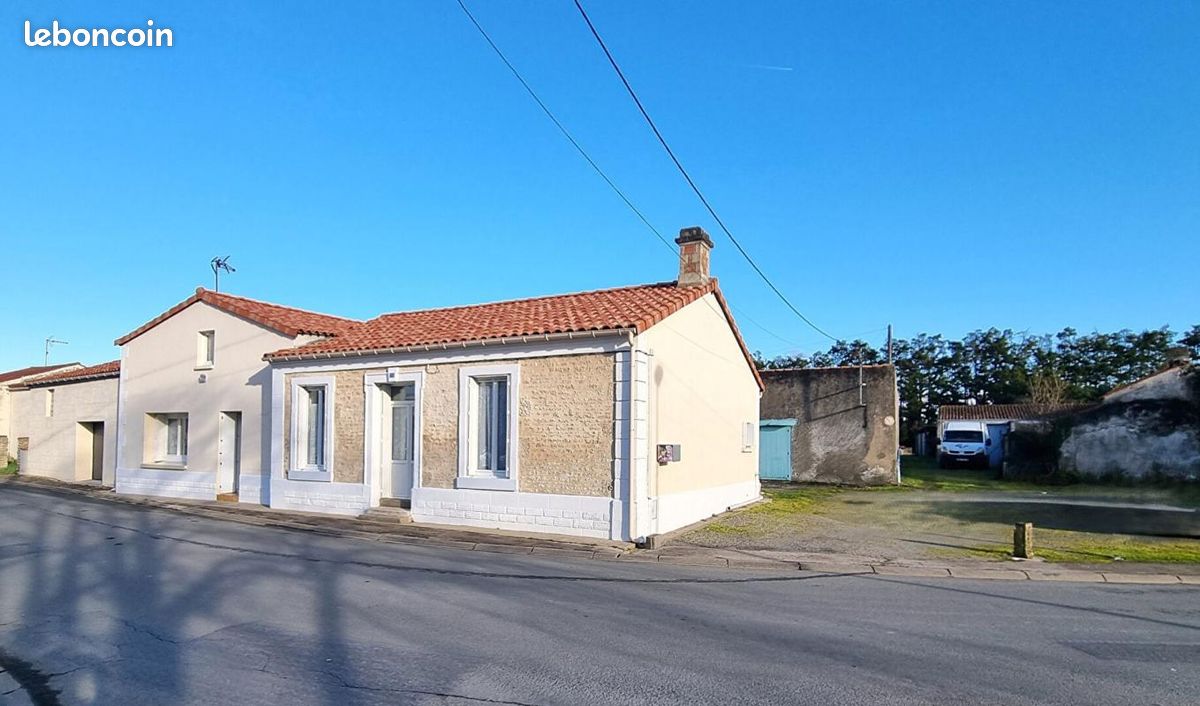 Maison 3 pièces 96 m² · à Les Magnils-Reigniers · 96 m² · 190 000 €