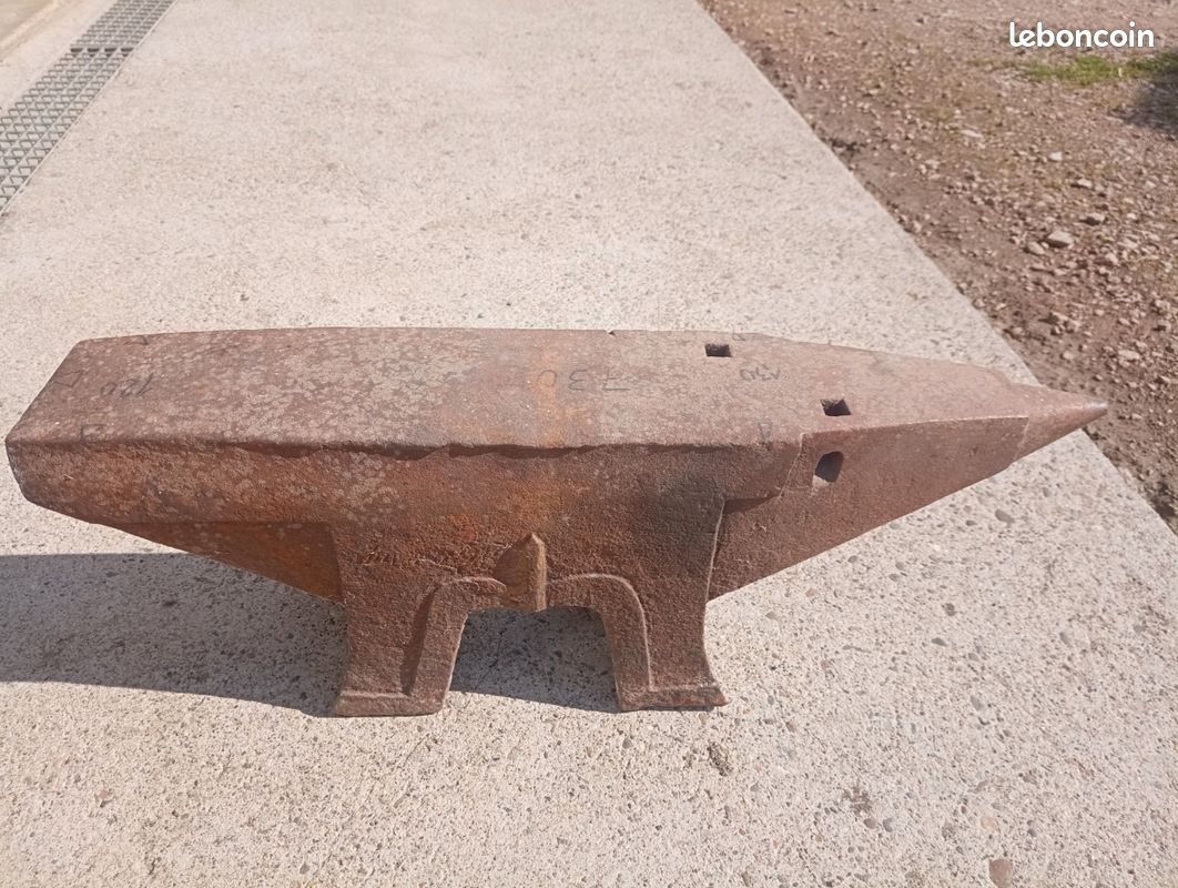 Enclume de 100 kilos (image 1)