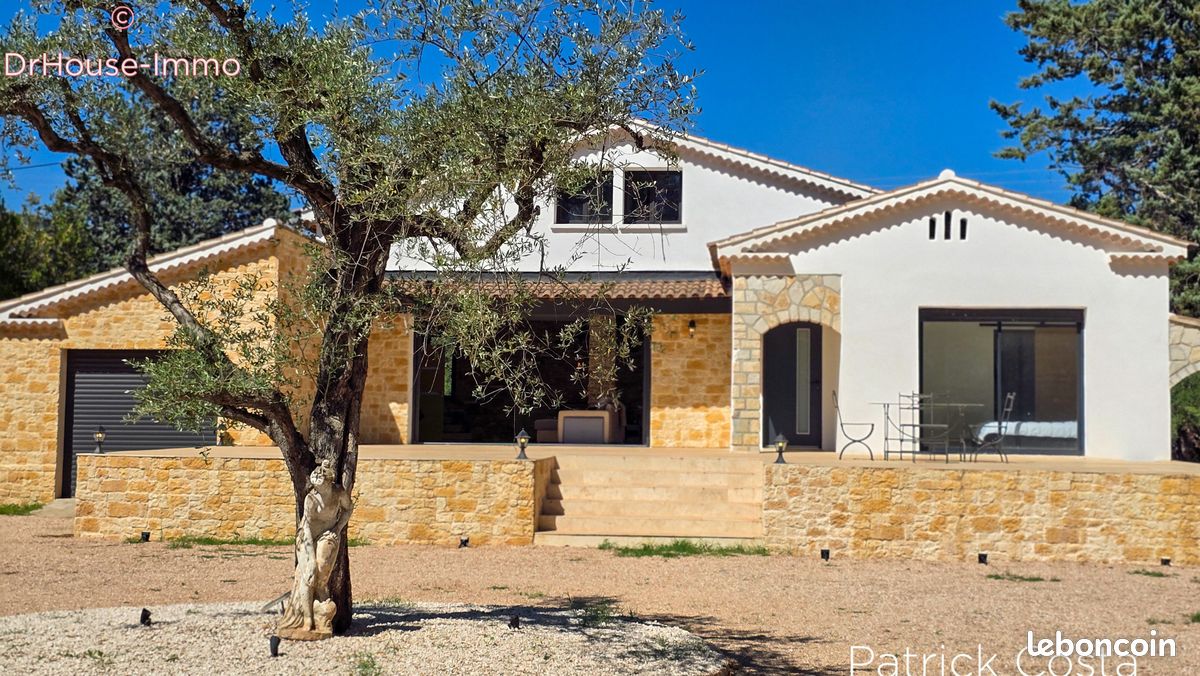 Maison 7 pièces 192 m² · à Cuers · 192 m² · 648 000 €
