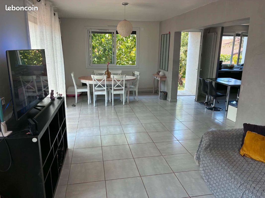 Maison 5 pièces 125 m² · à Villars-les-Dombes · 125 m² · 329 000 €