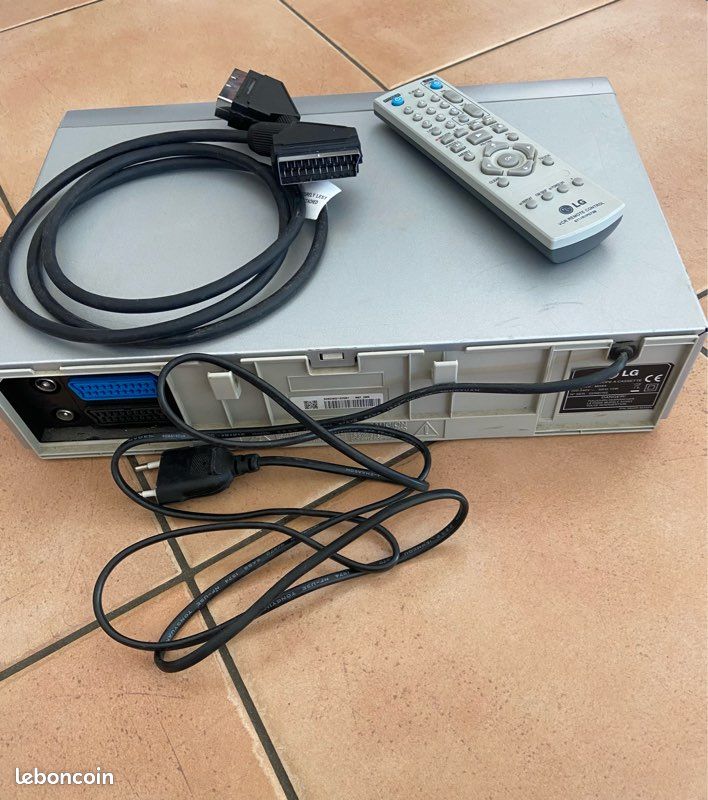 Télécommande DVD MAGNETOSCOPE VCR VHS 6711R1P104F LG V180 V190 V280