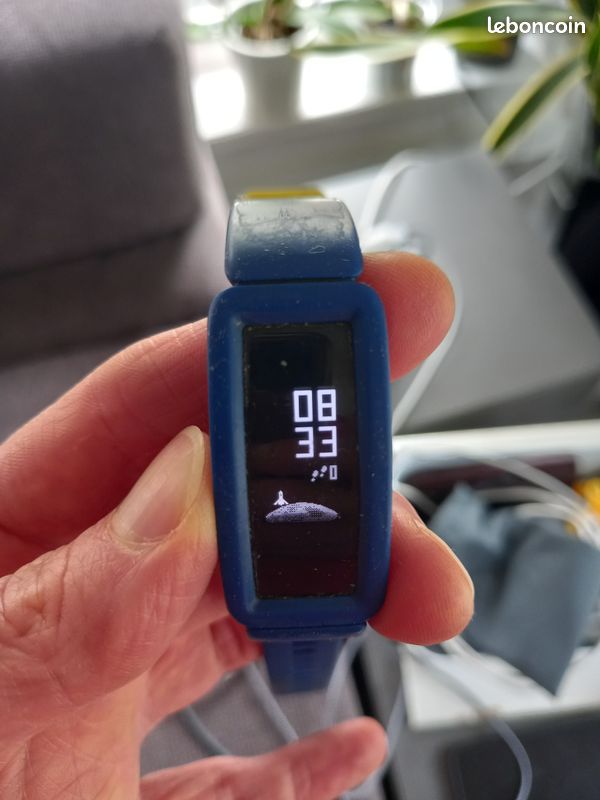 Montre connectée enfant fitbit ace2 (image 1)