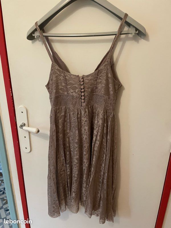 Robe (image 2)
