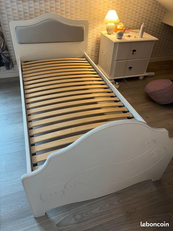 Lit pour Princesse pas plus large que 90cm et plus petite que 190cm... (image 2)