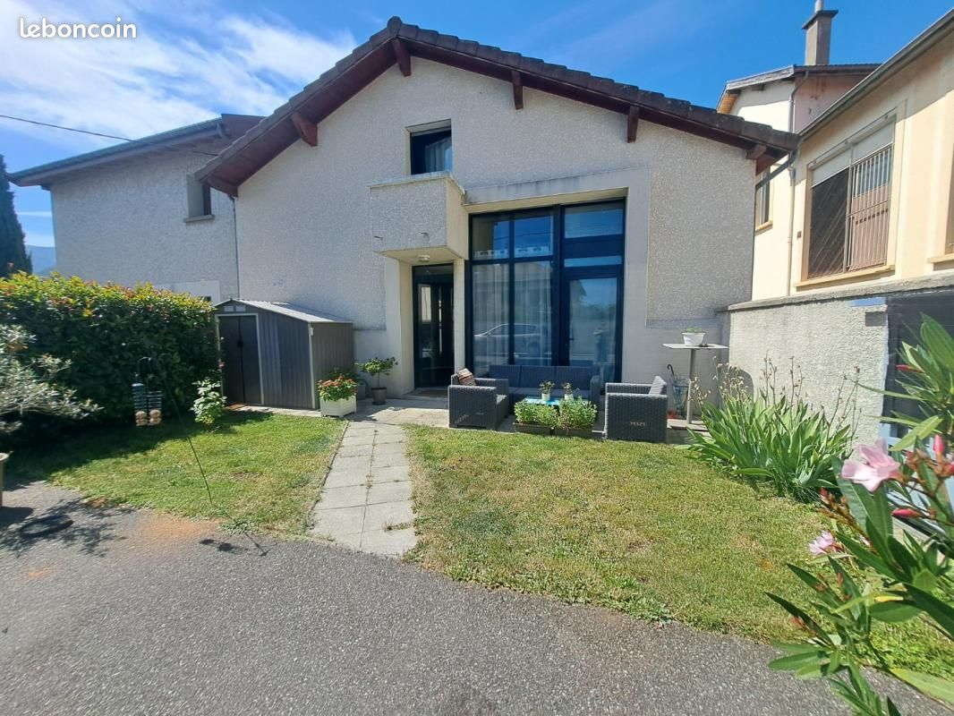 Maison 3 pièces 79 m² · à Vif · 79 m² · 1 000 €/mois