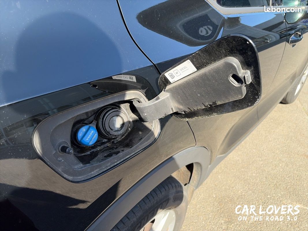 VOLVO XC40 D3 AdBlue 150 ch Geartronic 8 Momentum (image 27)