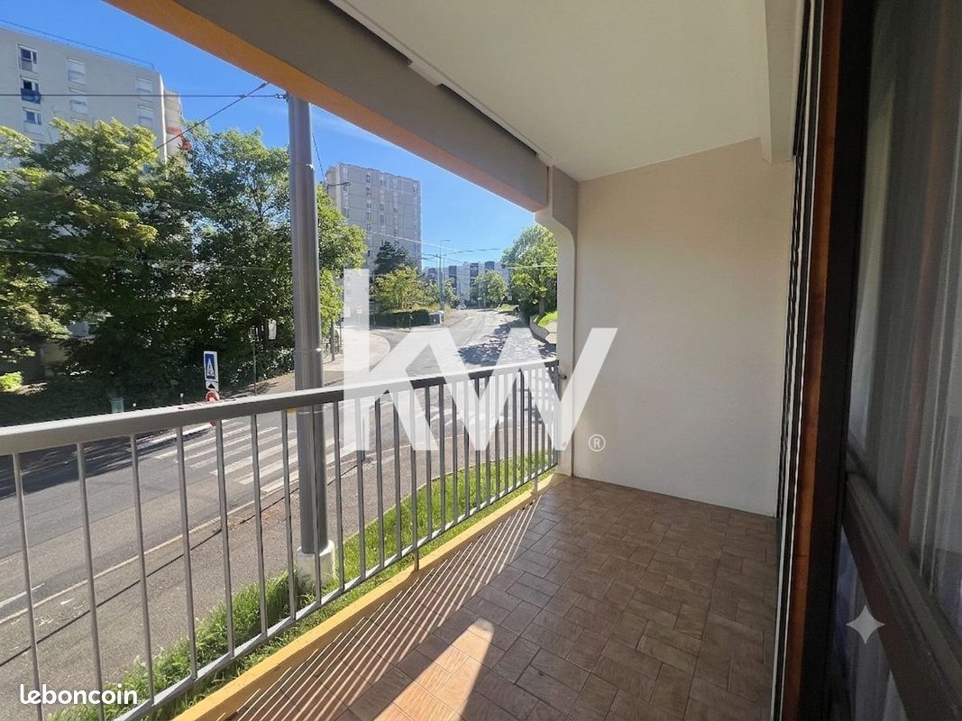Appartement 3 pièces 66 m² · à Saint-Étienne · 66 m² · 59 500 €
