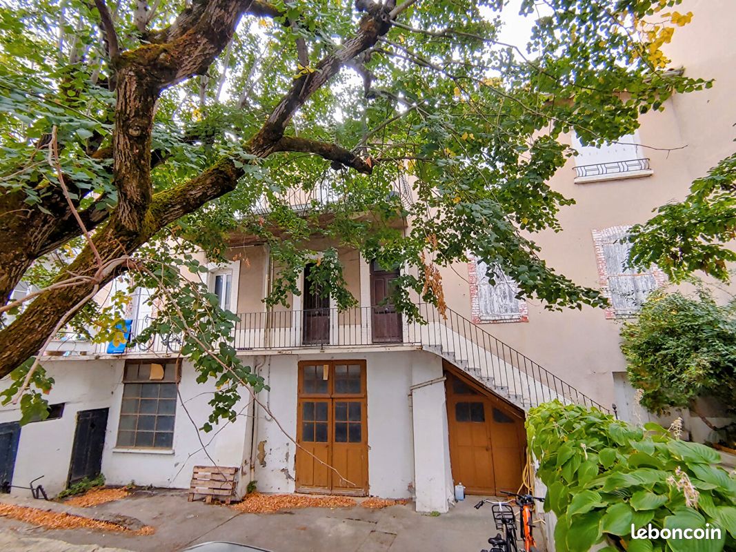 Immeuble 10 pièces 211 m² · à Millau · 211 m² · 229 000 €