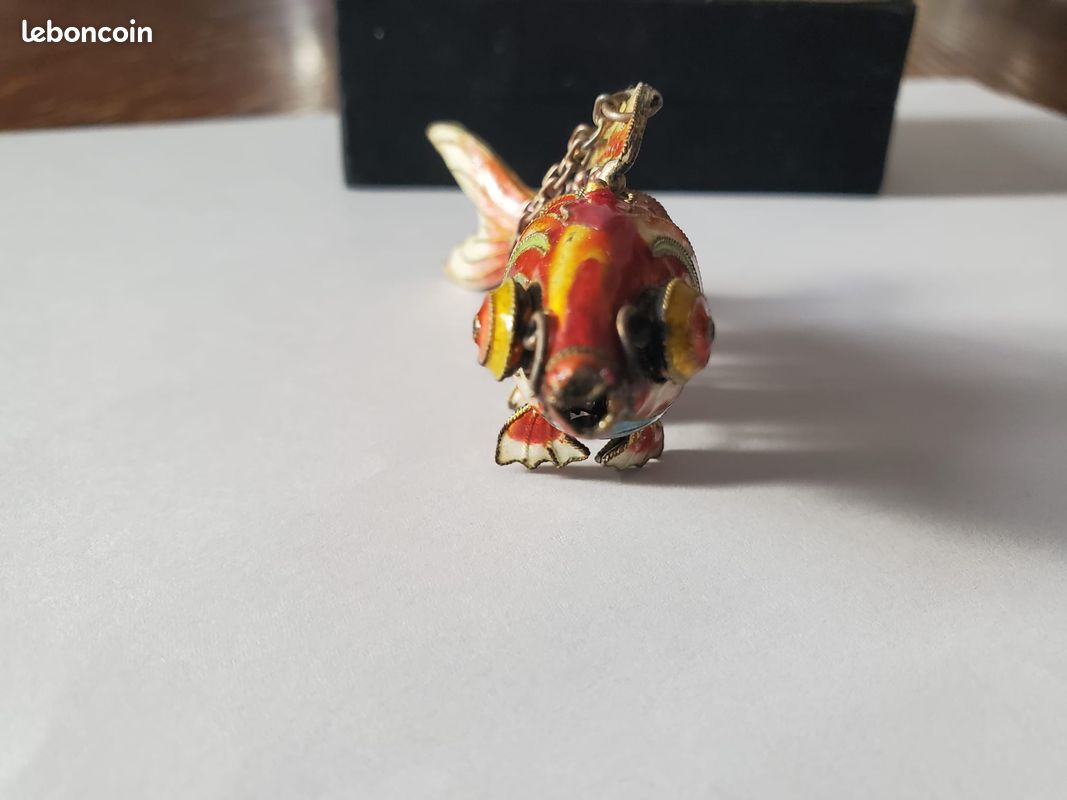 Pendentif Collier Années 70 – Double Poisson émail Cloisonné Jaune, Vintage